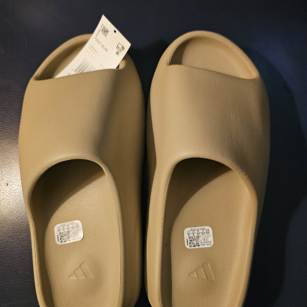 Adidas Yeezey Sandals
